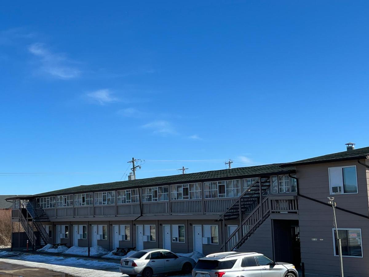Kings Court Motel Cold Lake Eksteriør bilde